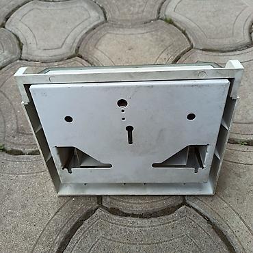 Stari uređaji: Set za domaćinstvo – starinski predmeti - Plastični kofer/kućište sa — 9