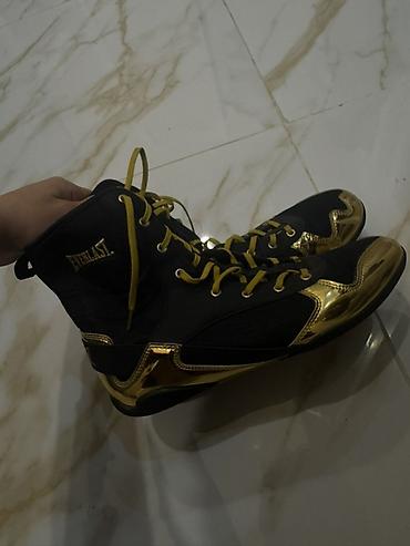 boks krasovkası: Everlast boks ayaqqabısı – yüksək boğazlı model - Rəng: qara/qızılı — 1