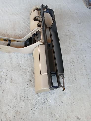 w124 universal: Məhsul: Avtomobil ön paneli (torpedo) Xüsusiyyətlər: - Rəng: bej — 1