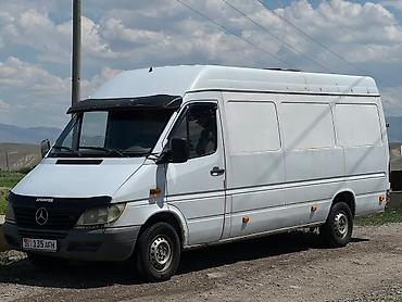 эшке: Жеңил жүк ташуучу унаа, Mercedes-Benz, Стандарт, 3 т, Колдонулган — 3