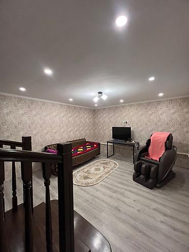 Продажа квартир: 5 и более комнат, 150 м² — 17