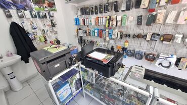 Mobil telefonlar üçün digər aksesuarlar: Mağaza bağalanır deyə bütün Telefon aksesuarları toplu olaraq satılır