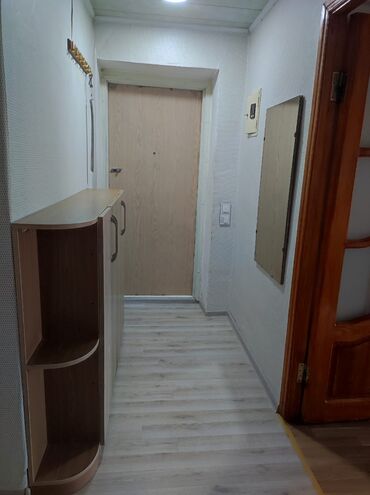 Köhnə tikili: Bakı, Yasamal, 3 otaqlı, Köhnə tikili, m. İnşaatçılar, 70 kv. m
