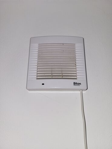 Other Home Items: Izduvnu ventilator.Malo ukljucivan.1500 din