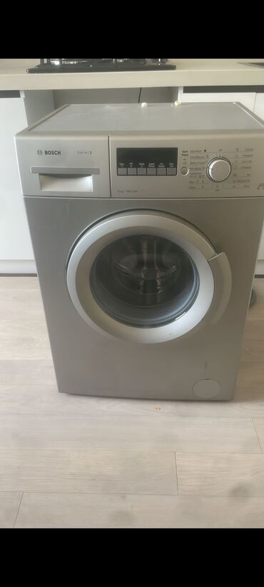 Çarpayılar: Paltaryuyan maşın Bosch, 6 kq