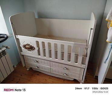 Beşiklər: Uşaq beşiyi – “Baby Mood” tipli, klassik ağ rəngdə Xüsusiyyətlər: - — 2