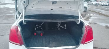 Daewoo: Daewoo Gentra: 1.5 l | 2014 il Sedan — 11