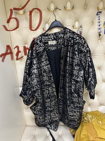 Ziyafət donları: Paltarların hər biri ideal veziyyetdedi 1-2 defe qeyinilib. Qiymət — 14