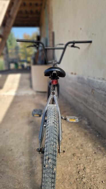 byd e9 1: BMX-велосипед 20" - Стальной хардтейл-рама с верхней трубой — 2