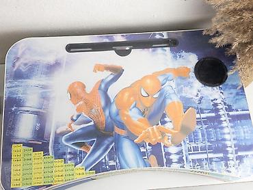 Компьютерные столы: Складной стол — это компактный и удобный предмет мебели, который можно — 4