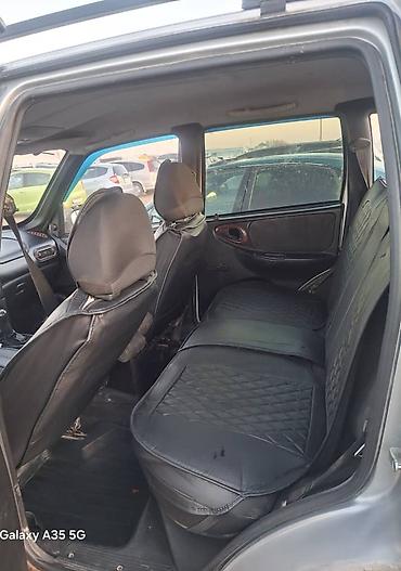 Chevrolet: Chevrolet Niva: 2003 г., 1.7 л, Механика, Бензин, Внедорожник — 8