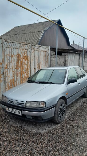 электронная автомобиль: Nissan Primera: 1993 г., 2 л, Механика, Бензин, Седан