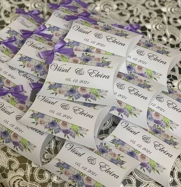 Xonça: Xonca ucun paylama konfetler sifarisle bezedilir.Sifarisler en az 1 — 10