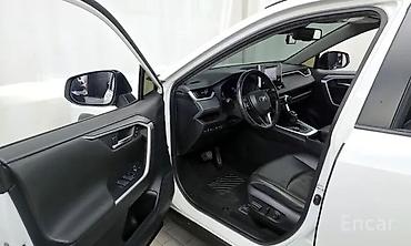 продам рав 4 гибрид: Toyota RAV4: 2021 г., 2.5 л, Вариатор, Гибрид, Кроссовер — 10