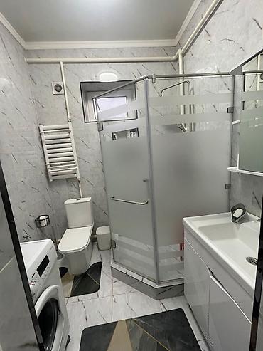 Продажа коттеджей и домов: Продается просторный двухэтажный дом в районе Ак-Ордо. — Общая — 7