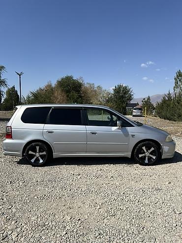 юто кун: Honda Odyssey: 2001 г., Автомат, Бензин, Минивэн — 2