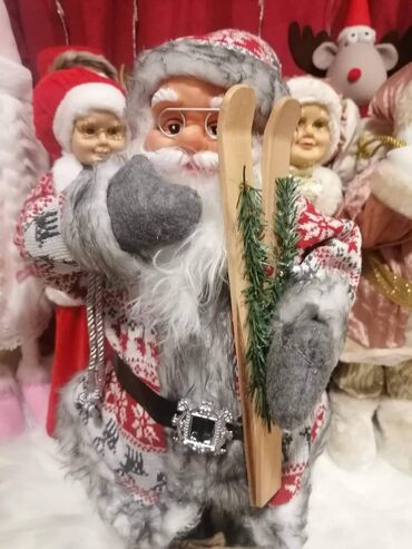 Ostali kućni dekor: Deda-mraz 63cm - 4200din Baba-mrazica 60cm-4000din Muzicki deda-mraz — 2