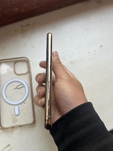 Apple iPhone: IPhone 11 Pro, золото Характеристики и детали: - Модель: iPhone 11 — 13