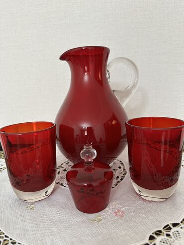 стекло на стол: Набор из рубинового стекла "Луковка" ЛЗХС, 70 - гг. Высота кувшина с