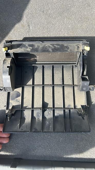 Prius 20 kuza Avtomobil üçün mərkəzi konsol saxlama bölməsi
