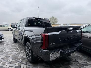 limited: Toyota Тундра: 2022 г., Пикап — 7