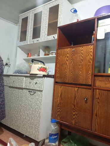 отдам даром деньги: Продаю кухонный гарнитур. пят тыс срочно продаю кухонный гарнитура