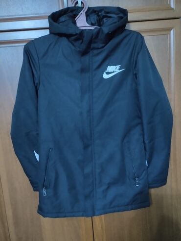 футболка nike: Куртка 3XL (EU 46), цвет - Черный