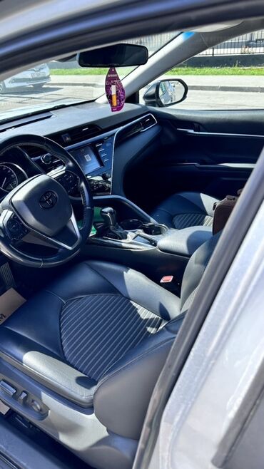 машине арзан: Toyota Camry: 2017 г., 2.4 л, Автомат, Седан