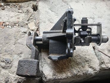 mator 06: Ford 184 qabağ çəkən 2000 modelin pepesi satilir əla vəziyətdə qiymət