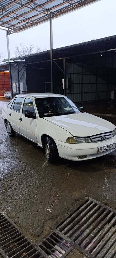 Daewoo: Daewoo Nexia: 1996 г., 1.5 л, Механика, Бензин, Седан