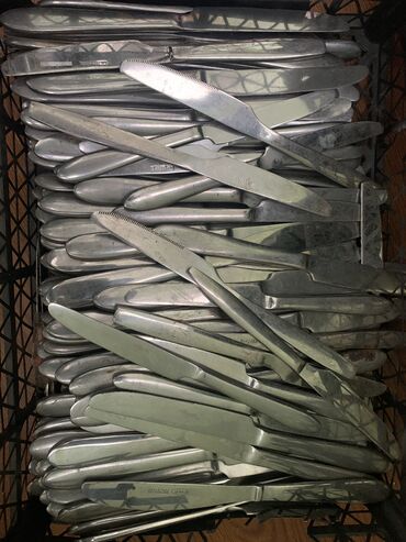 лыжи оптом: Столовые ножи ( для стейков) В наличии-240 штук Оптом могу скидку
