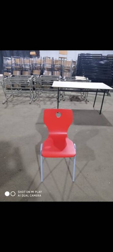 Uşaq masaları: Oğlan və qız üçün, Yeni, Siyirməsiz, Parta, Stullar ilə — 12