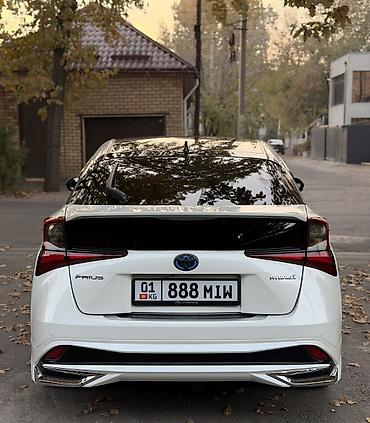 215 50 17: Toyota Prius: 2019 г., 1.8 л, Автомат, Гибрид, Седан — 4