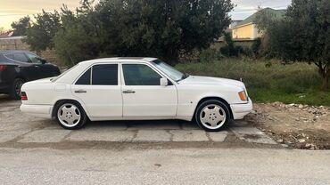 Mercedes-Benz: Mercedes-Benz W124: 2.2 l | 1994 il Sedan — 6