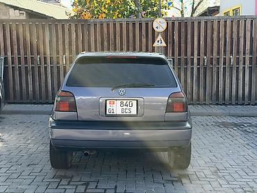багаж гольф: Volkswagen Golf: 1996 г., 1.8 л, Механика, Бензин, Хэтчбэк — 4