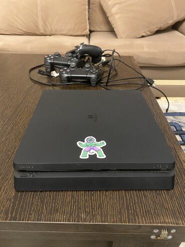 ps4 satiram: Əla vəziyyətdədi ancaq evdə istifadə olunub çox az az istifadə olunub