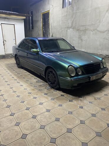 мерседес с класс 202: Mercedes-Benz E-Class: 2001 г., 2.6 л, Автомат, Бензин, Седан