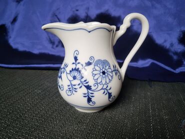 Čajnici: Nov,vintaz bokal za mleko,original cvibl mustra. Nov porcelanski na lalafo.rs — 1 Čajnici: Nov,vintaz bokal za mleko,original cvibl mustra. Nov porcelanski — 1