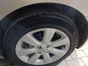 ковролин на тойота ист: Toyota Ist: 2003 г., 1.3 л, Автомат, Бензин, Хэтчбэк — 3