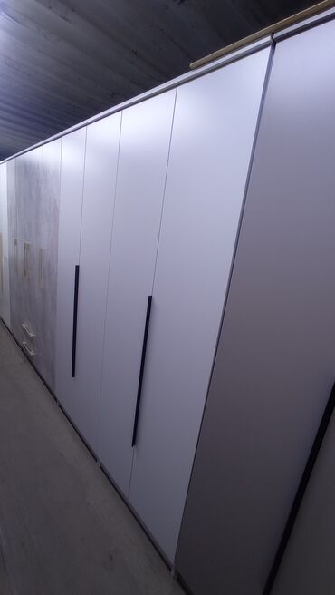 Шифоньеры: Шкаф четырех дверные цены 17000 доставка по городу бесплатно — 7