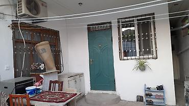 Həyət evləri və villalar: Qaraçuxur qəs. 2 otaqlı, 80 kv. m, Orta təmir — 1