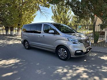 продаю старекс: Hyundai H-1: 2019 г., 2.5 л, Автомат, Дизель, Минивэн — 3