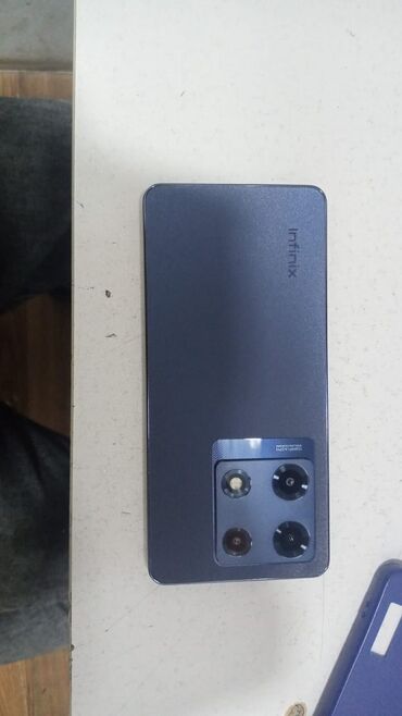 fly телефон quattro: Infinix Note 30 Pro, 256 ГБ, цвет - Синий, Сенсорный, Беспроводная зарядка, Face ID