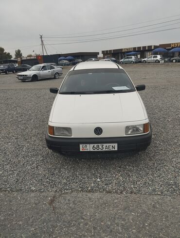 Volkswagen: Volkswagen Passat: 1991 г., 1.8 л, Механика, Бензин, Универсал