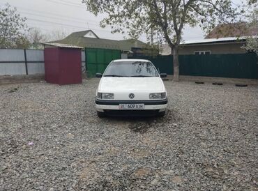 калонка авто: Volkswagen Passat: 1992 г., 2 л, Механика, Бензин, Седан