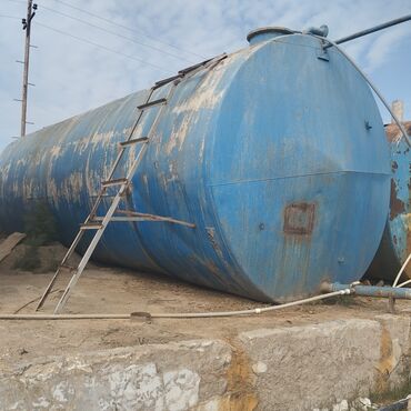dəmir su çənləri: Bak, Metal