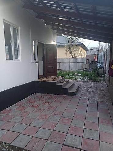 Продажа коттеджей и домов: Срочно продаю дом.Адрес: Новопокровка.Ул: Манаса 40А.3х комната и — 10