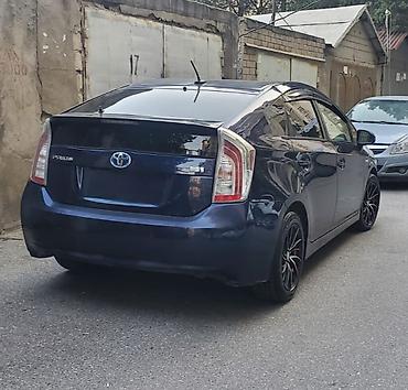 prius qranat: KREDİTdədir Toyota Prius (3-cü nəsil) hibrid hetçbek - İli 2012 - — 3