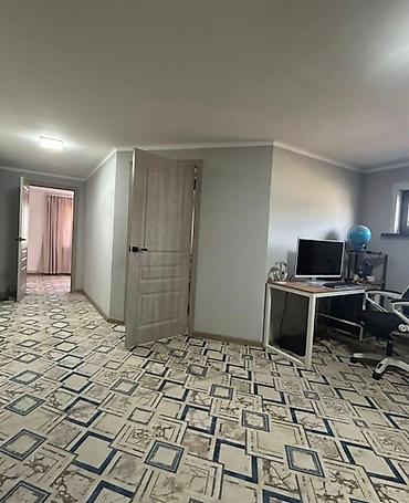 Продажа домов: 5 комнат, 191 м², 3 соток, Бишкек, Киркомстром Собственник — 10