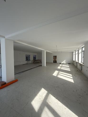 act bulding: Сдается коммерческая постройка по улице Ахунбаева пересекает Каралаева — 7
